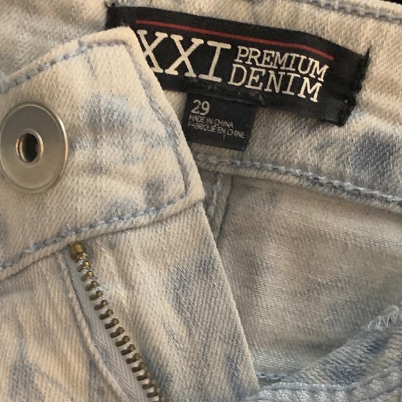 Light Blue Acid Wash Denim Shorts - Picture 2 of 9